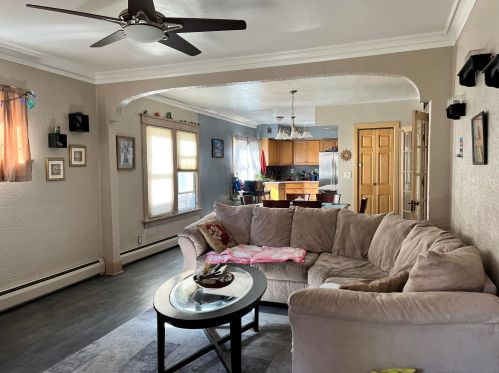 928 22nd St, Manitowoc, WI 54220-2515