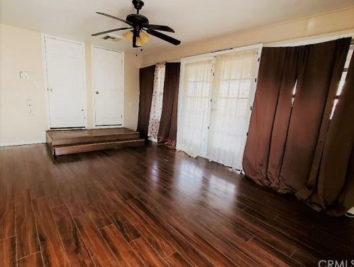 729 28th St, Bakersfield CA  93301-2560 exterior