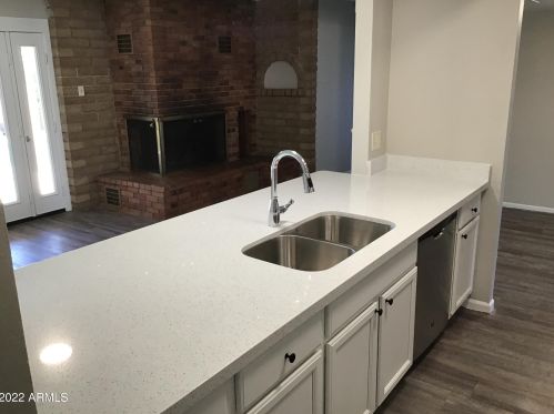 14401 35th Dr, Phoenix, AZ 85053-5531
