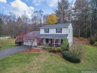 170 Bessal Rd, Hurley, NY 12443-5524