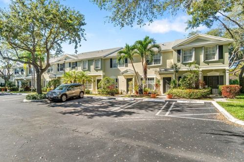 907 Kokomo Key Ln, Delray Beach FL  33483-6030 exterior