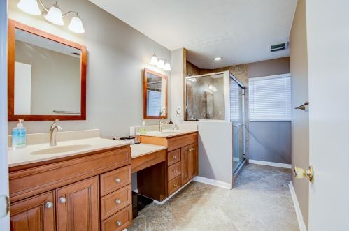 1513 Thornberry Rd, Amelia OH  45102-1772 exterior