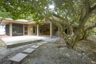5304 Bay State Rd, Palmetto, FL 34221-8756