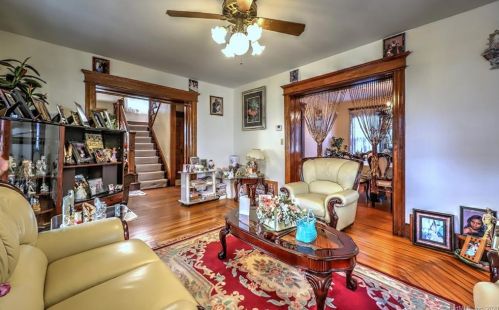 76 Savoy St, Bridgeport CT 06606-4122 exterior