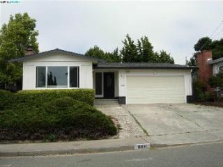 6411 Claremont Ave, Richmond, CA 94805-2040