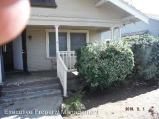 416 Eye St, Bakersfield CA  93304-2936 exterior