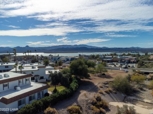 1776 Los Lagos Dr, Lake Havasu City AZ  86403-6623 exterior