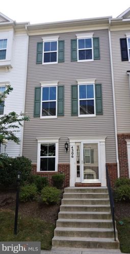 4306 Potomac Highlands Cir, Triangle VA  22172-1787 exterior