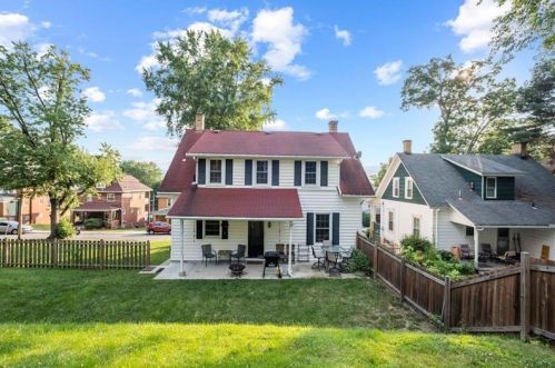 324 Elm Rd, Ambridge PA  15003-2134 exterior