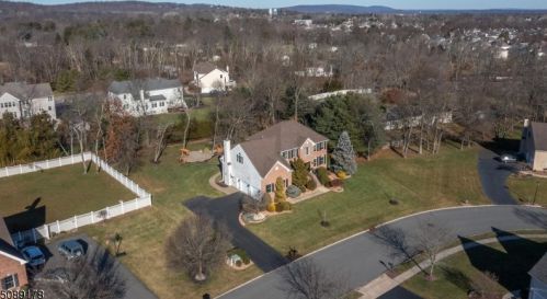 31 Vail Ln, Flemington NJ  08822-3453 exterior