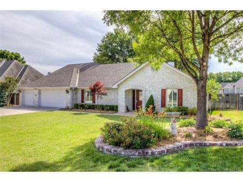 2641 Montrose Dr, Bartlesville, OK 74006-7437