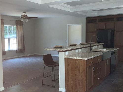119 Crane Rd, Claysville, PA 15323-1210