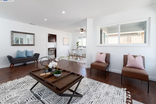 4470 Seven Hills Rd, Hayward, CA 94546-3108