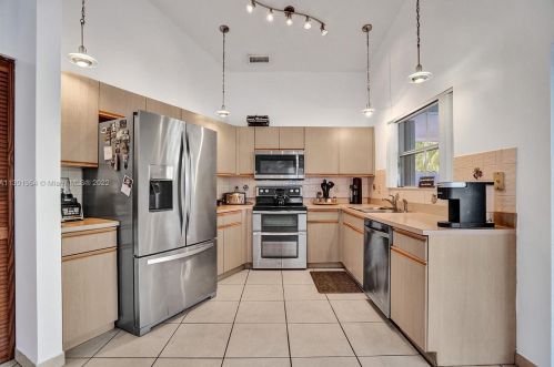2181 191st Ave, Hollywood, FL 33029-4613