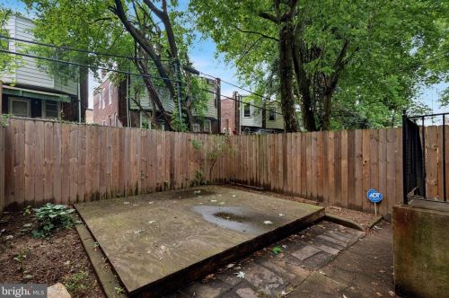 5509 Marshall St, Philadelphia PA  19120-2714 exterior