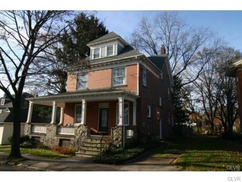 720 Reeder St, Easton, PA 18042-1557