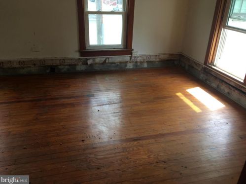 23 Rosanna St, Hummelstown PA  17036-1521 exterior