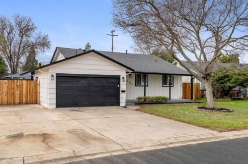 2686 Barbera Way, Rancho Cordova, CA 95670-3742