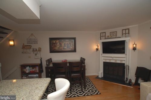 4825 Weatherhill Dr, Wilmington DE  19808-4376 exterior