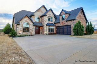 1765 Cherry Hills Dr, Fayetteville, AR 72701-7760