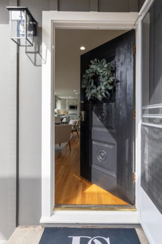 383 Monterey Rd, Pacifica, CA 94044-1464