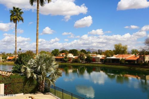 8270 Del Cadena Dr, Scottsdale, AZ 85258-2325