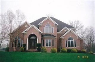2770 Paddock Dr, Akron, OH 44333-4404