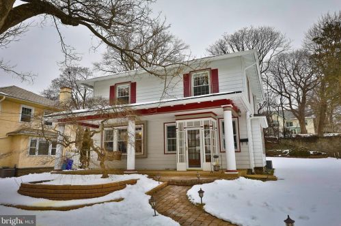111 Towanda Ave, Melrose Park, PA 19027-2933