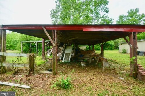 1823 Harvey Straughn Rd, Blackbird DE  19734-9646 exterior