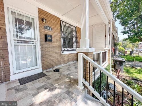 2203 Pine St, Wilmington, DE 19802-5011