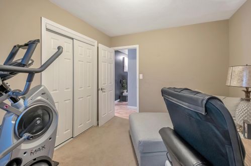 561 Vernon Heights Blvd, Marion OH  43302-5343 exterior