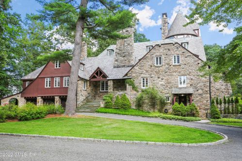 271 Hunting Ridge Rd, Stamford, CT 06903-3223