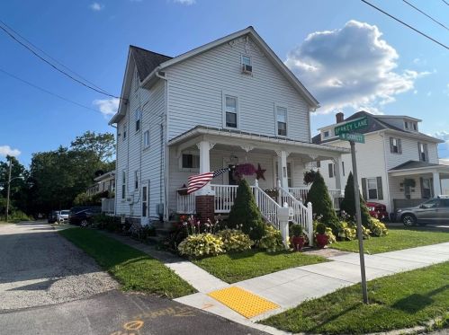 329 Garrett St, Somerset, PA 15501-2541