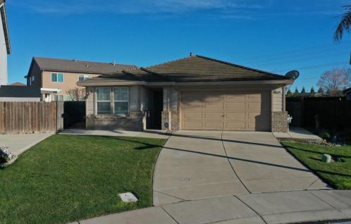 5404 Antique Rose Way, Riverbank, CA 95367-9568