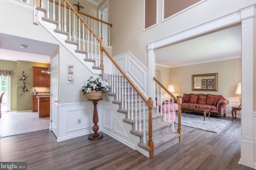 25 Lynrose Cir, Collegeville, PA 19473-1690
