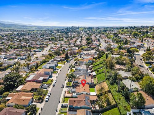 1074 Worthington St, San Diego CA  92114-5042 exterior