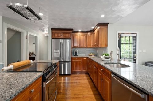 175 Central St, North Reading MA 01864-1721 exterior