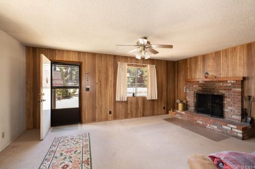 236 Whipple Dr, Big Bear City, CA 92314-9163