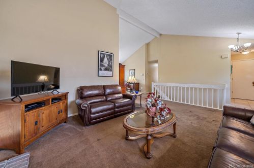 7815 Kettle Ave, Englewood CO 80112-2627 exterior