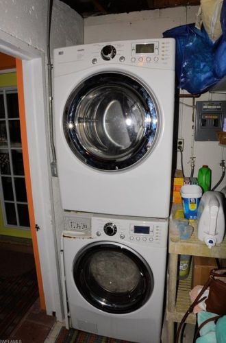 228 Fairweather Ln, Fort Myers Beach FL  33931-3227 exterior