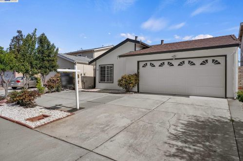 1860 Platinum Ct, San Jose, CA 95116-1362
