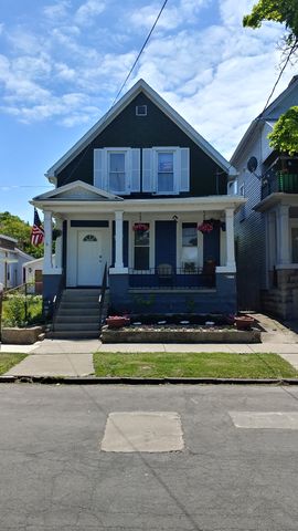 43 Arkansas St, Buffalo, NY 14213-1746