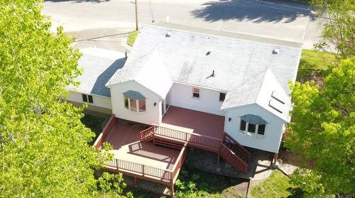 197 Pinecrest Dr, Waterbury CT  06708-1860 exterior