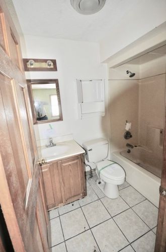 290 Hardwick Rd, Petersham MA 01366-9701 exterior