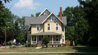 1028 Birchard Ave, Fremont OH  43420-2840 exterior