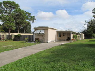 11 Annette Dr, Melbourne, FL 32904-1989