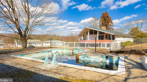 671 Mill St, Palmerton PA  18071-9770 exterior