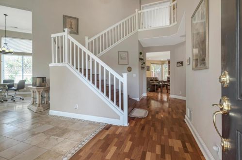 750 Joshua Dr, Hollister CA  95023-5671 exterior