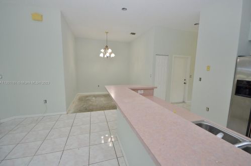 9903 20th St, Hollywood FL  33024-1443 exterior