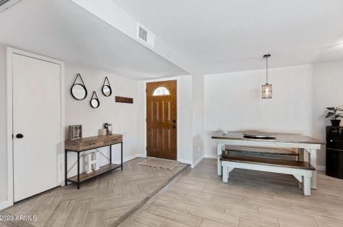 17827 9th Ave, Phoenix AZ  85023-1557 exterior